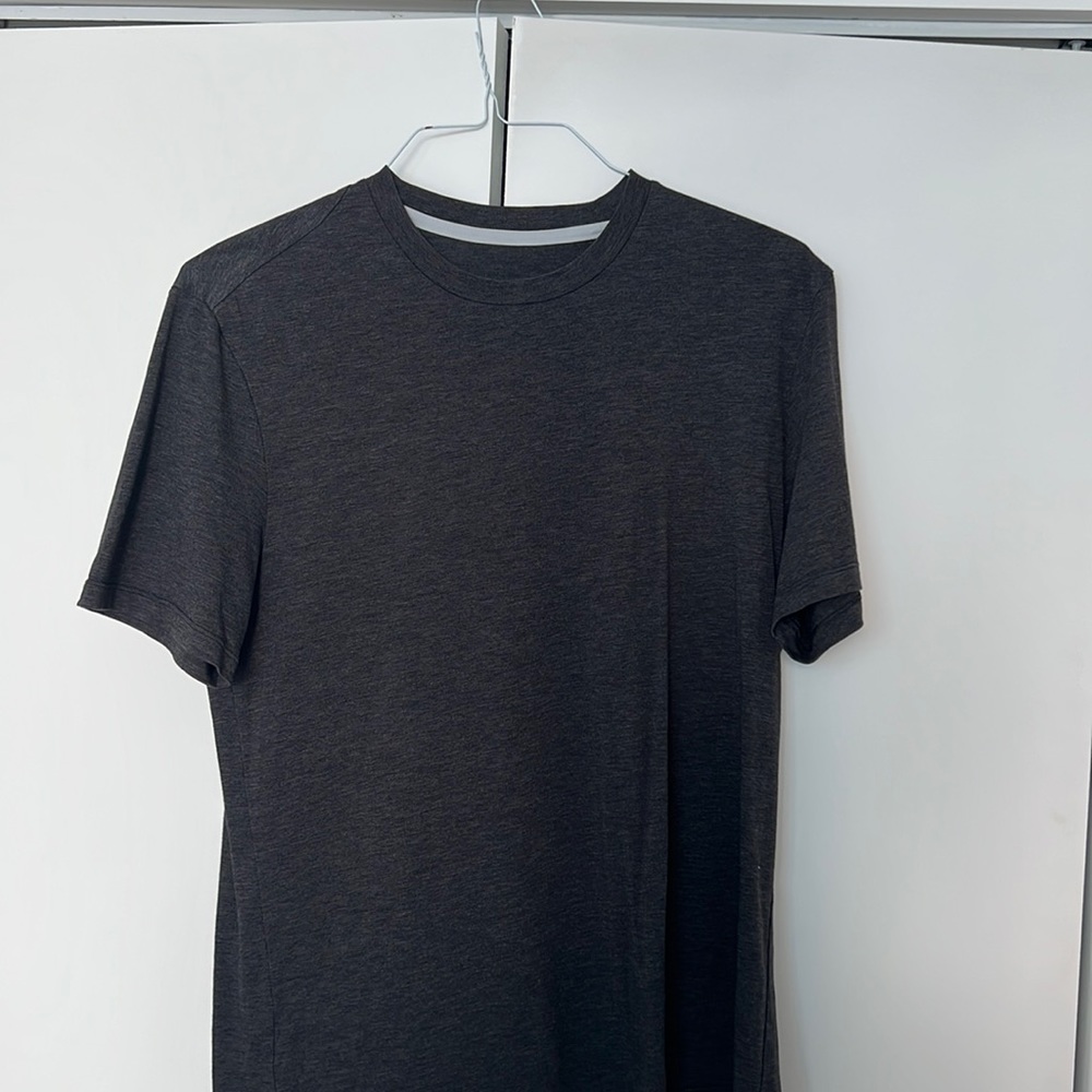 Lululemon T-shirt